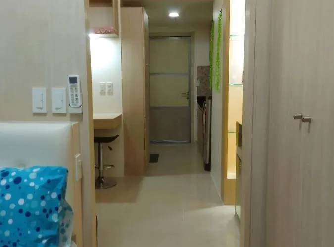 Ronnzel Staycation In Jazz Makati Apartment *