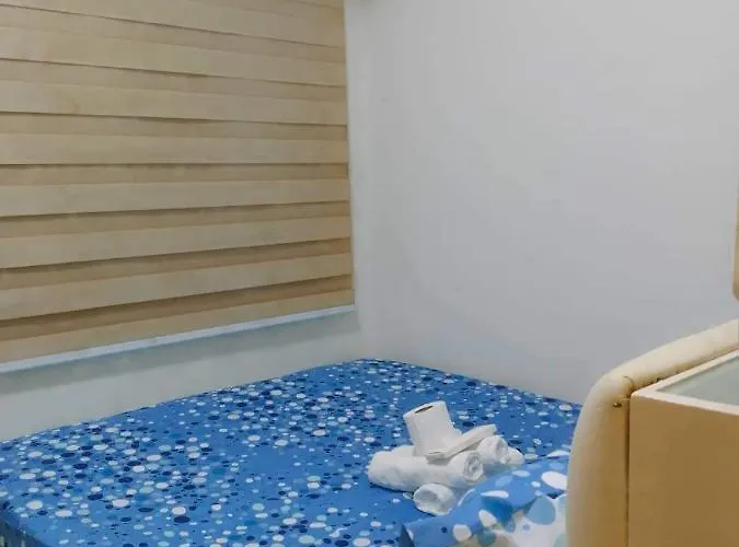 Ronnzel Staycation In Jazz Makati Apartment *